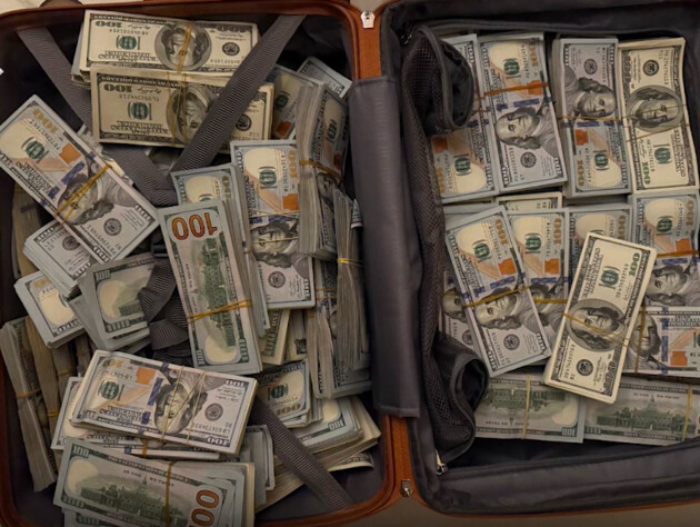 $7 млн, коштовності й картини. У Грузії відзвітували про обшуки в ексчиновників Іванішвілі