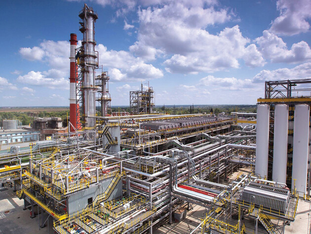 В ВСУ подтвердили поражение российских НПЗ, ГПЗ и склада боеприпасов