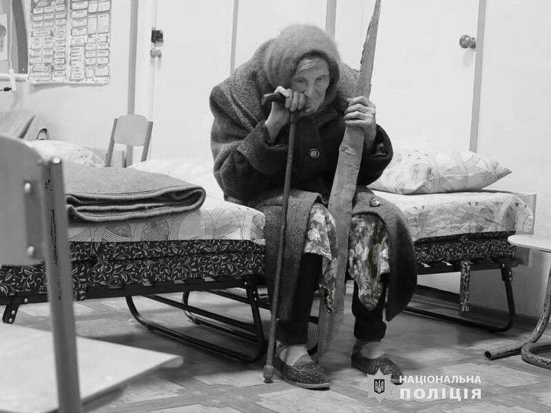 "Ни воды, ни людей – никого я не видела". 98-летняя женщина, вышедшая из оккупации и пешком прошедшая 10 км, скончалась