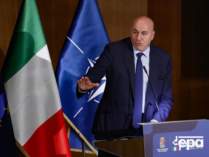 Країна G7 готова купувати у США зброю для України. ЗМІ пояснили зміну її позиції