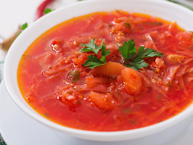 Глінська поділилася рецептом борщу, який готує своїм дітям