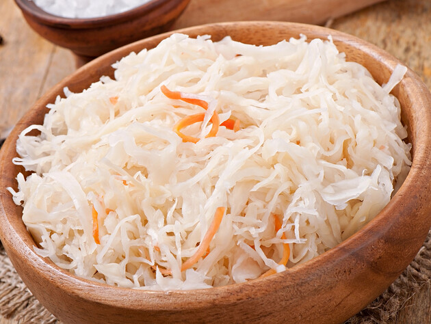 Якщо не хочете отримати суху й несмачну квашену капусту – обов'язково додайте це. Перевірений секрет