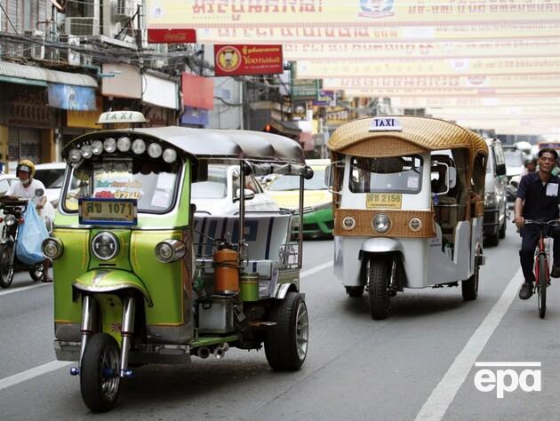 У Таїланді заарештували чоловіка без медосвіти за проведення операцій зі збільшення пеніса в автомобілі