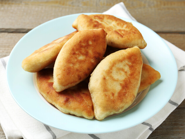 Смажені пиріжки за рецептом мами Мартиновської. Точні пропорції інгредієнтів