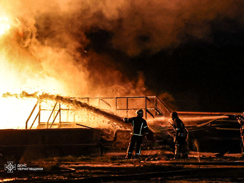 По Чернигову РФ била дронами и баллистикой. Город без света и воды