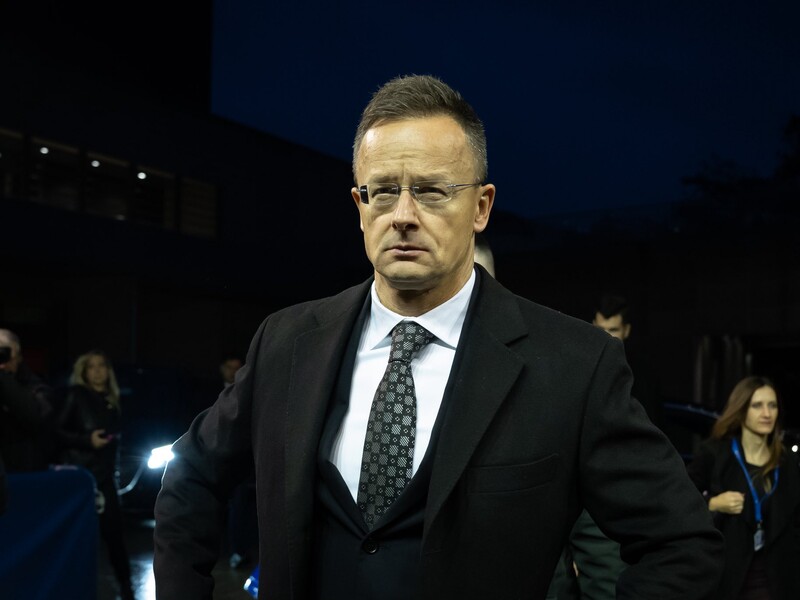 Угорщина судитиметься за право купувати газ із РФ