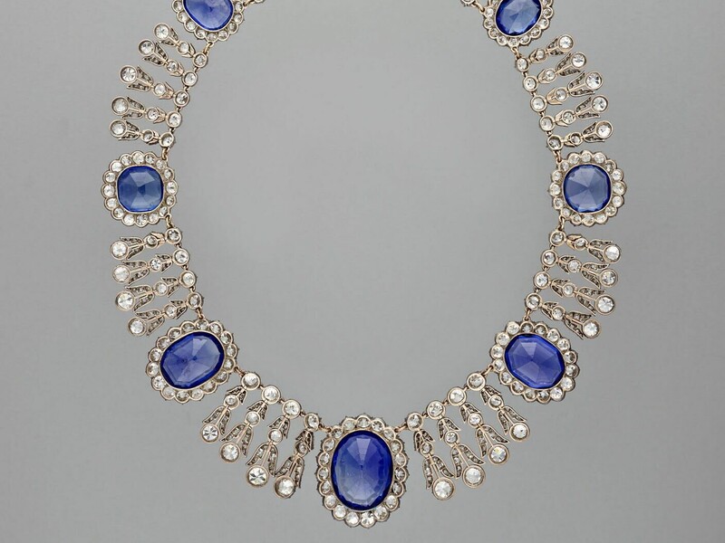 "Приголомшлива сума". У Луврі назвали вартість викрадених коштовностей