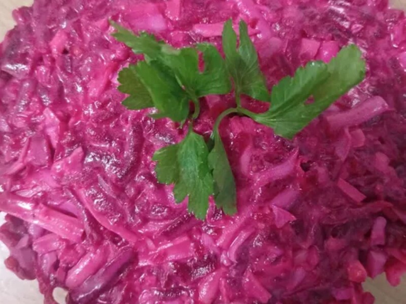 Смешайте свеклу с этим – и через несколько минут получите невероятно вкусный салат. Самый простой рецепт