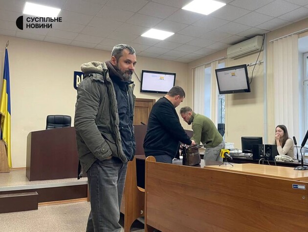 Білоуса, якого підозрюють у ґвалтуванні студенток, суд залишив під вартою