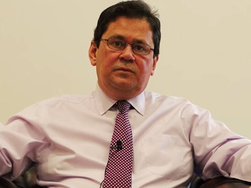 Великобританія призначила нового посла в Україні. Що про нього відомо?