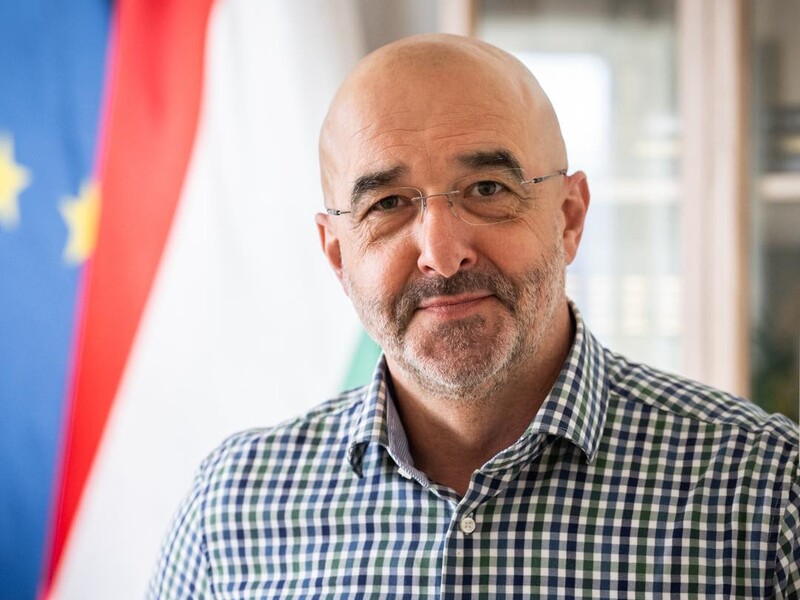 "Сікорський сподівається, що українці підірвуть нафтопровід!" В Угорщині заявили, що дружба з Польщею під загрозою