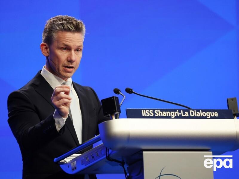 Літаки Gripen можуть закупити для України за російські гроші – міністр