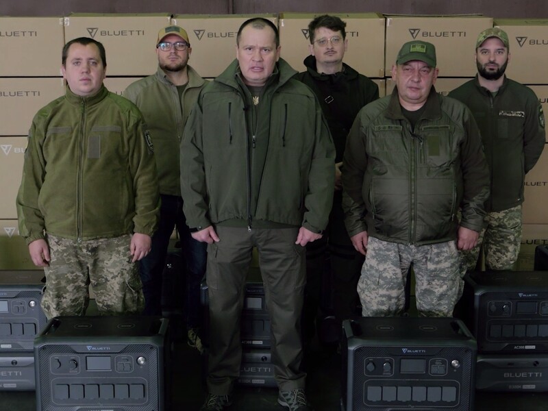 "Українська команда" передала зарядні станції батальйону безпілотних систем "Хорт" – Палатний