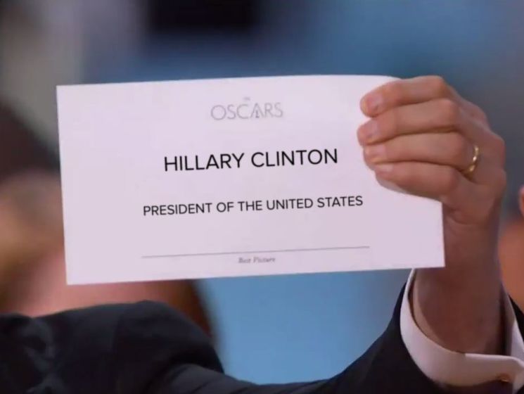 Хиллари Клинтон в шутку объявили президентом США