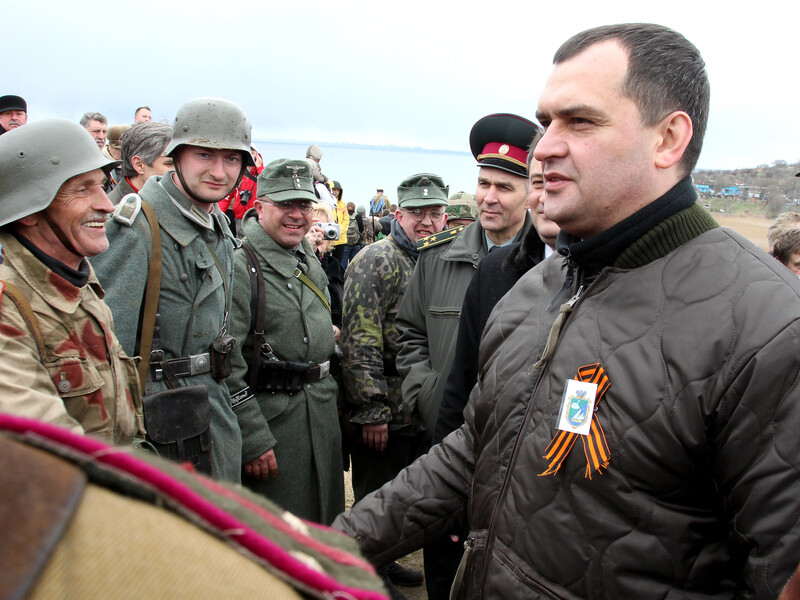 ВАКС конфисковал в пользу государства активы бывшего главы МВД времен Януковича. Что потерял беглец?