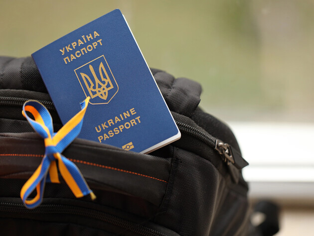 Дозвіл на виїзд з України чоловіків 18–22 років: у Словаччині сказали, скільки українців перетнуло кордон