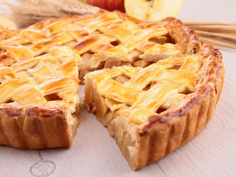 Якщо хочете приготувати дуже смачний пиріг – зробіть це неймовірно просте тісто. Надійний рецепт