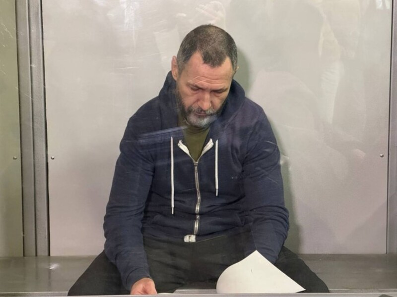 "Я все скажу". Підозрюваному в убивстві Парубія продовжили арешт