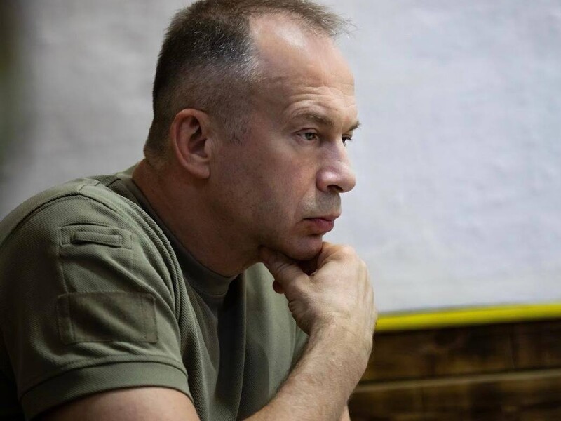 "Нечесність має надто високу ціну". Сирський вимагає від командирів правди