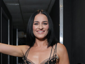 Матвеева, Мозговая, возвращенный букет и опрокинутый бокал. Как прошел концерт звезды 