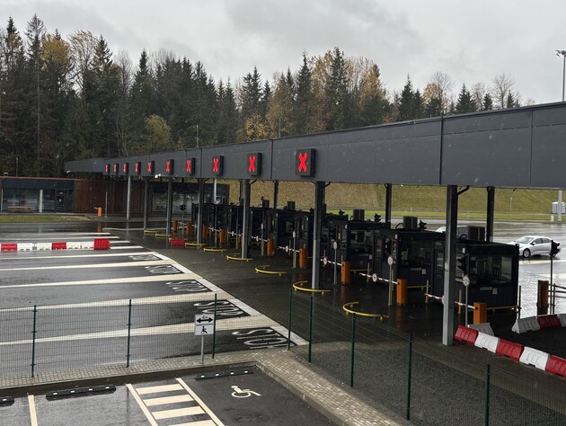 Литва снова закрывала границу с Беларусью и аэропорт Вильнюса. Власти страны созывают комиссию и совещания