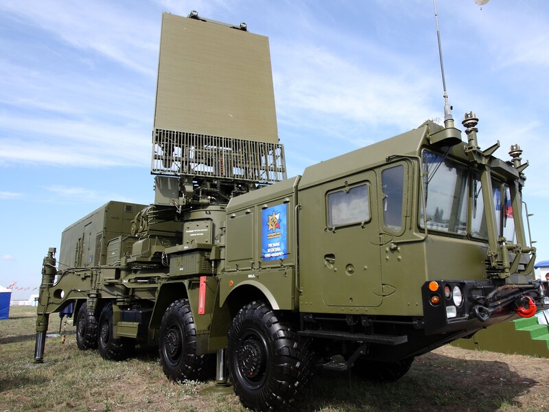 Минус три РЛС и десантный катер. ГУР показало видео, как "редеет московитская ПВО" в Крыму