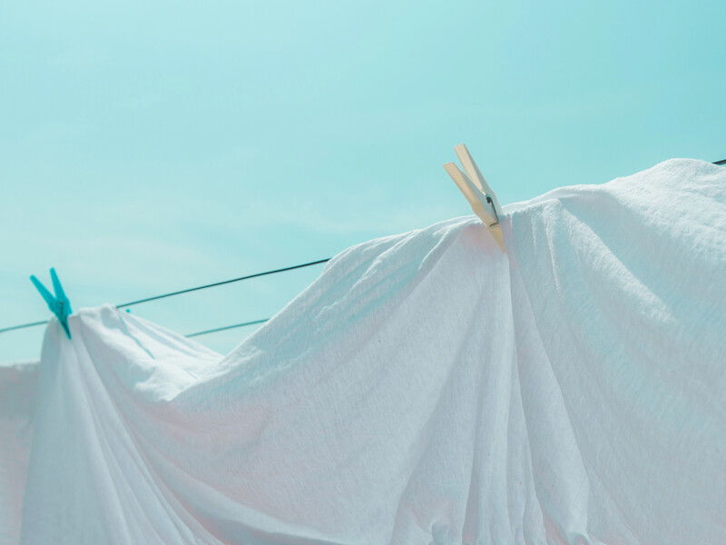 Если белье стало серым или желтым, белый цвет вернет этот раствор. Все очень просто