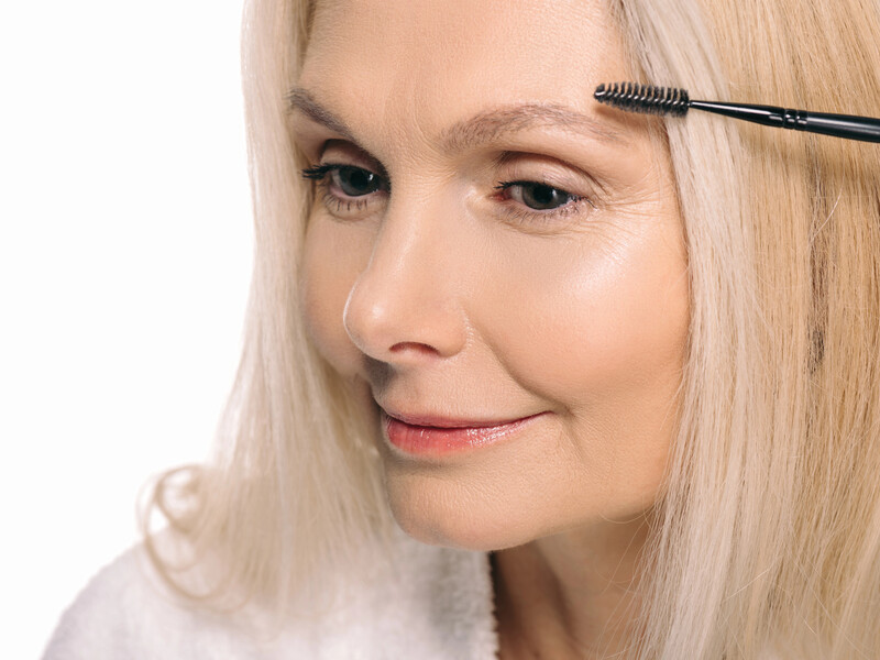 Ці сім помилок у макіяжі роблять жінок за 50 років набагато старшими