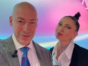 Атаки на Москву, встреча Трампа и Си Цзиньпина, что будет с российской нефтью. Стрим Бацман с Гордоном. Трансляция