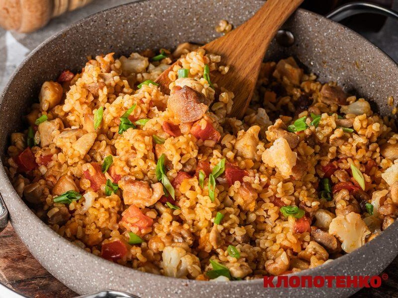 Цей сезонний інгредієнт надасть цікавих ноток, якщо додати його до булгуру з куркою й овочами