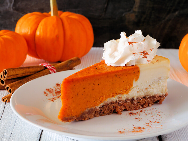 Дуже смачно й низькокалорійно. Ніжний двошаровий сирно-гарбузовий чизкейк
