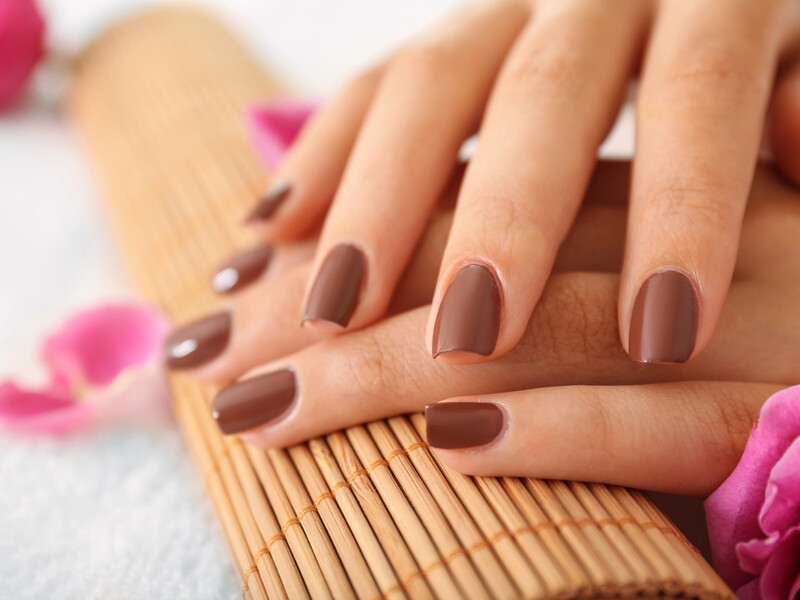 Пять горячих трендов осеннего маникюра