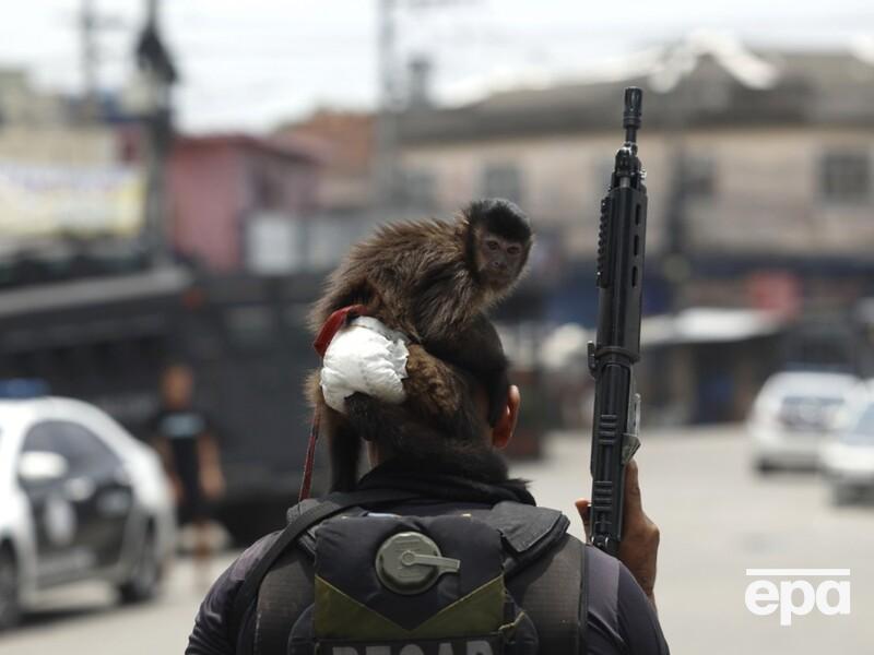 У Ріо-де-Жанейро поліція провела смертоносний рейд проти наркоторгівлі. Фоторепортаж