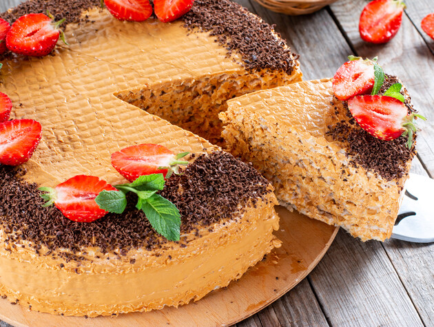 15 хвилин – і найсмачніший торт без випікання готовий. Просто змішайте ці продукти