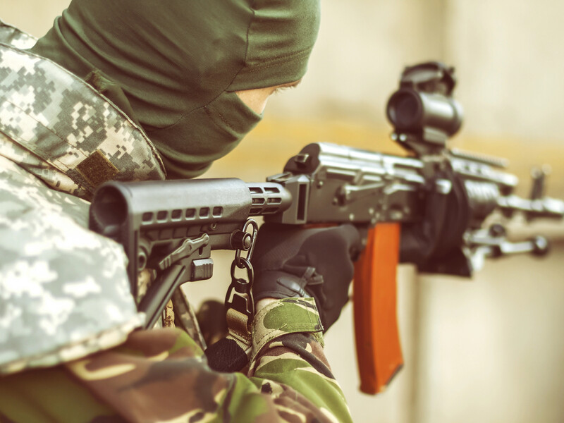 "На дітях відпрацьовували елементи військової підготовки". Правоохоронці викрили донецьких керівників "Юнармії"