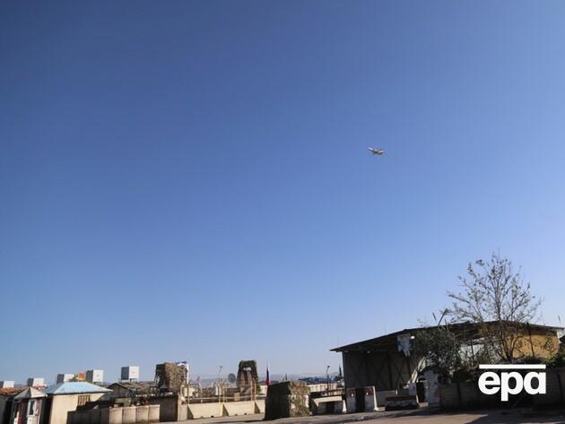 СМИ обнаружили, что самолеты РФ снова летают на авиабазу в Сирии