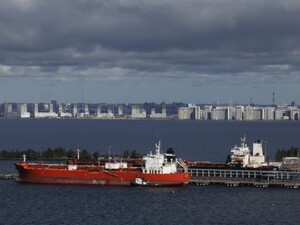 Поставки российских нефтепродуктов обвалились до минимума с начала 2022 года – Bloomberg