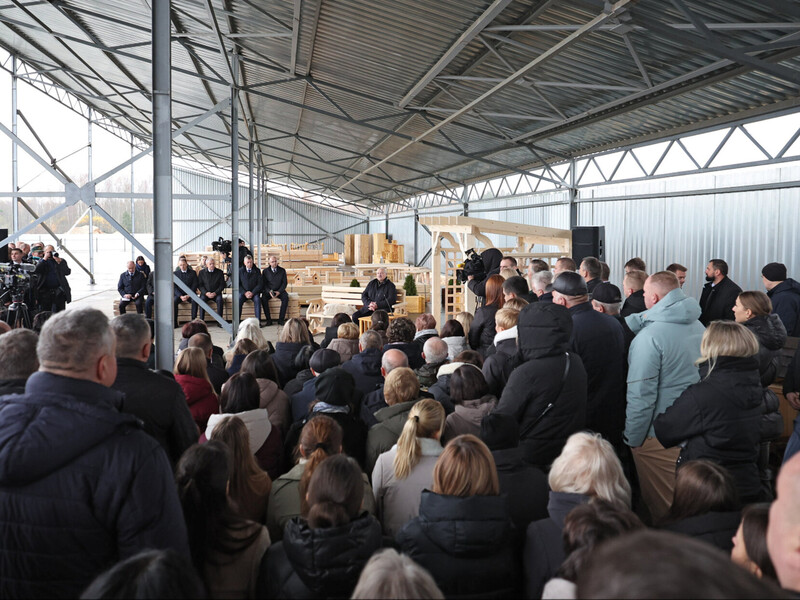 "Вот сядем с Путиным, примем решение и бахнем". Лукашенко ожидает "Орешник" в Беларуси в декабре
