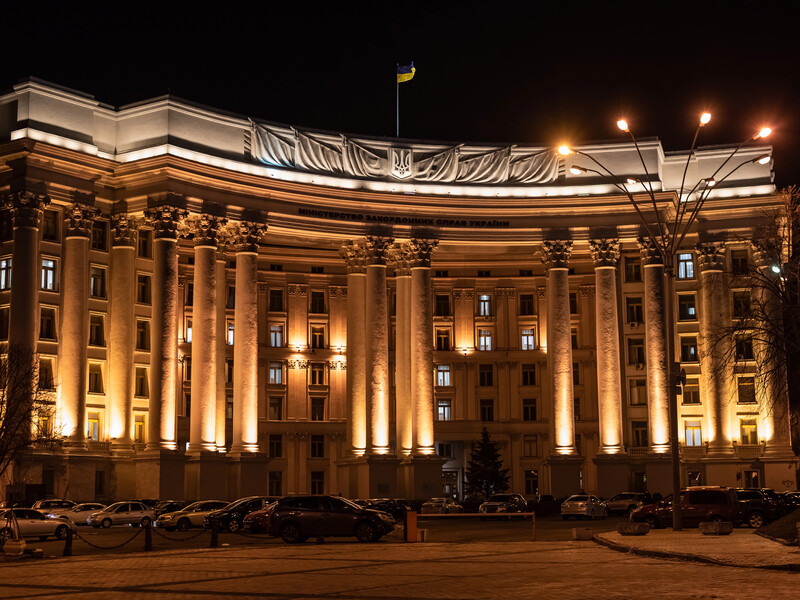 "Скажіть своєму босу". У МЗС України відповіли на заяви Росії про готовність до прямих переговорів