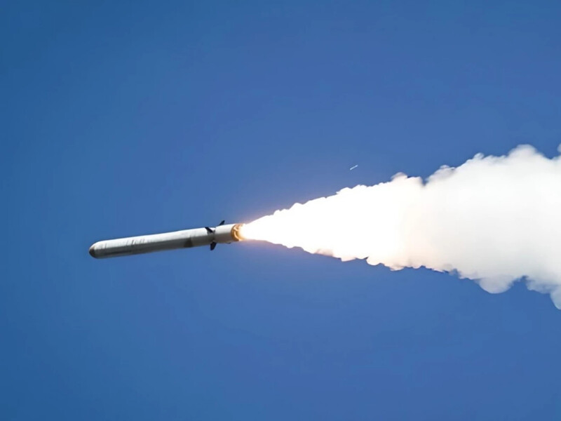 РФ ударила балістикою по Миколаєву, є поранені