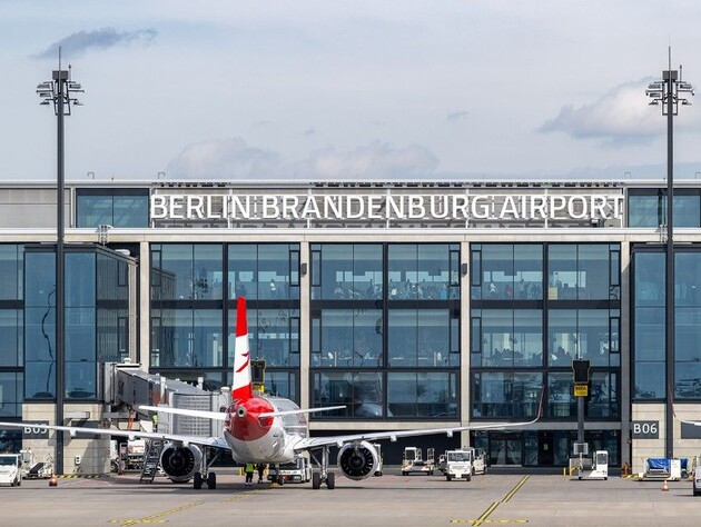 Аэропорт в ЕС снова останавливал работу из-за дрона