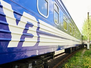 Зеленский объявил, что каждый украинец сможет бесплатно проехать 3 тыс. км по украинской железной дороге