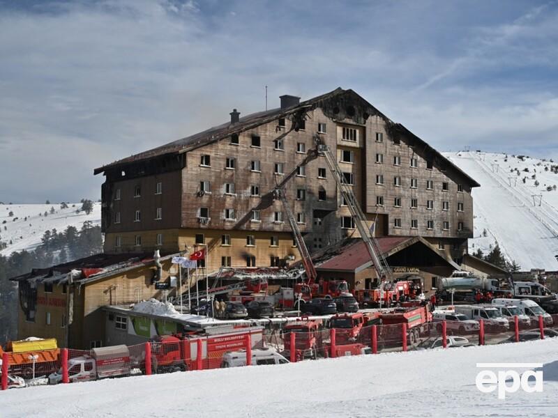 Суд в Турции приговорил 11 человек к пожизненному заключению за смертельный пожар на курорте