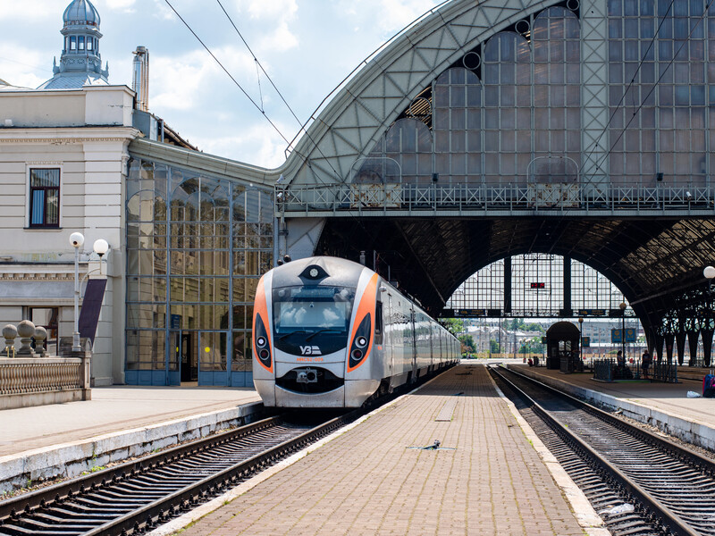 Почему анонсированные Зеленским бесплатные путешествия именно на 3 тыс. км? В "УЗ" объяснили