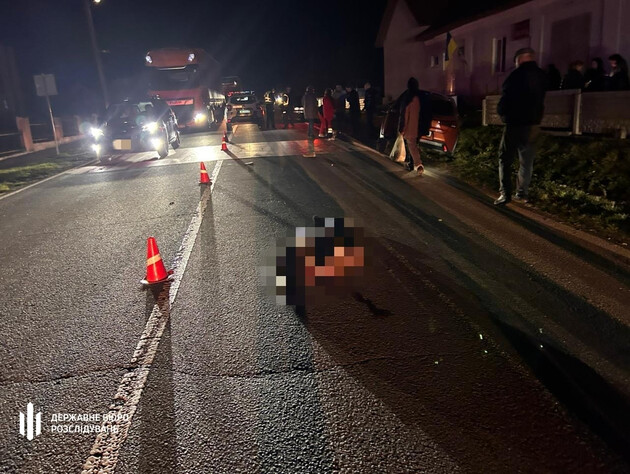 В Івано-Франківській області суддя на Lexus збила двох пішоходів на 