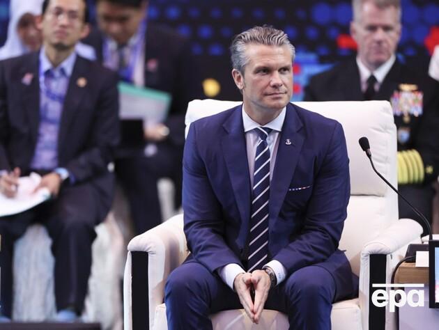 США и Китай договорились установить прямую военную связь – Хегсет