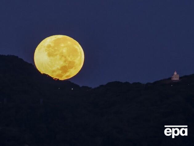 В ноябре пройдет самое близкое к Земле суперлуние. Когда смотреть?