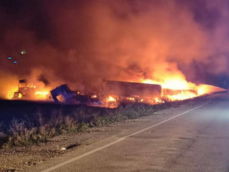 РФ атакувала Одеську область ударними безпілотниками, виникла пожежа на автостоянці. Є загиблі