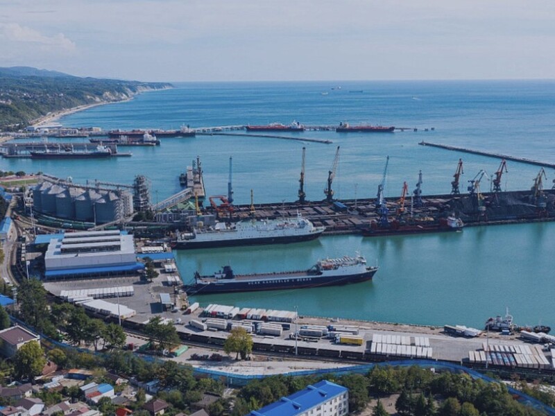 Удар по нефтетерминалу в Туапсе. В ВМС назвали число судов, которые загружались в российском порту
