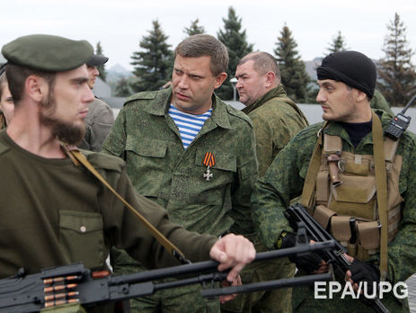 Водитель из охраны Захарченко врезался в остановку транспорта, есть погибший – разведка